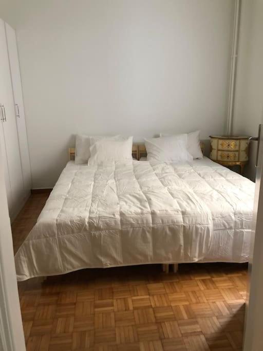 Apartament Graffiti Ground Floor Ateny Zewnętrze zdjęcie